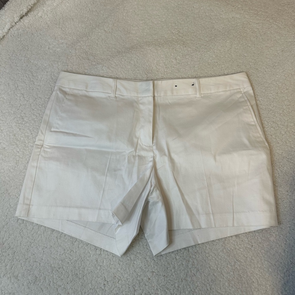 Attention white soho shorts